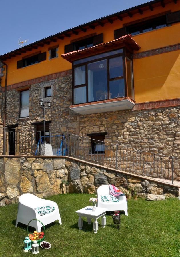 Apartamento Turistico Casas De Manuel La Pola de Gordon Exterior photo